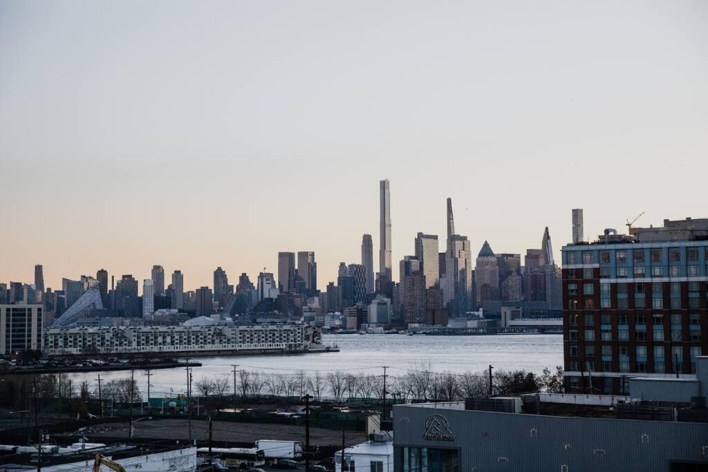 Dharma Home Suites Hoboken Esterno foto