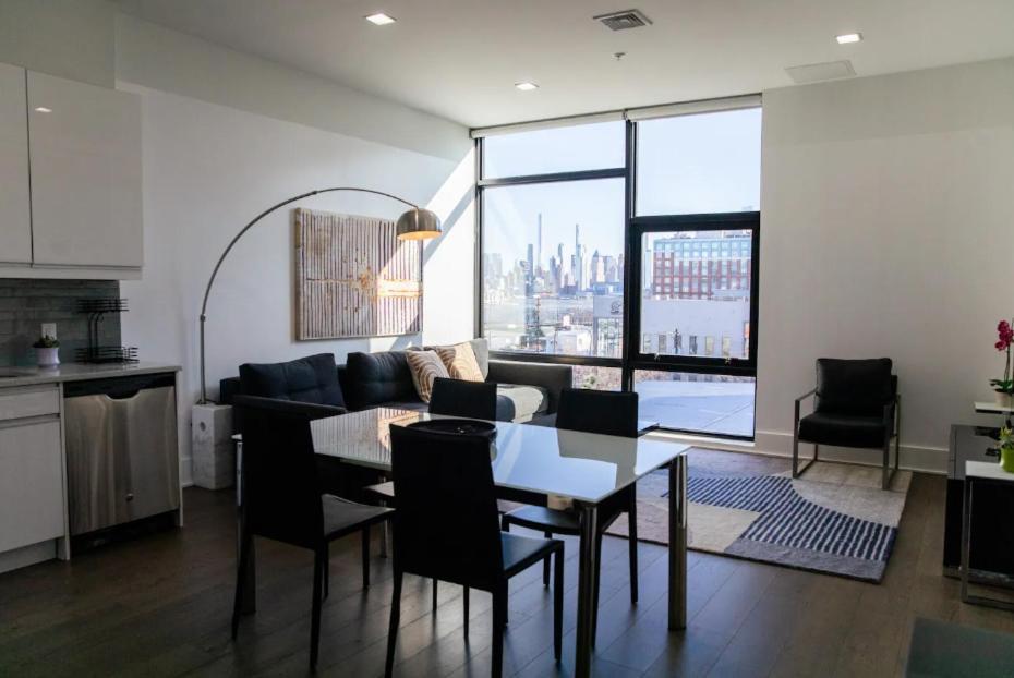 Dharma Home Suites Hoboken Esterno foto