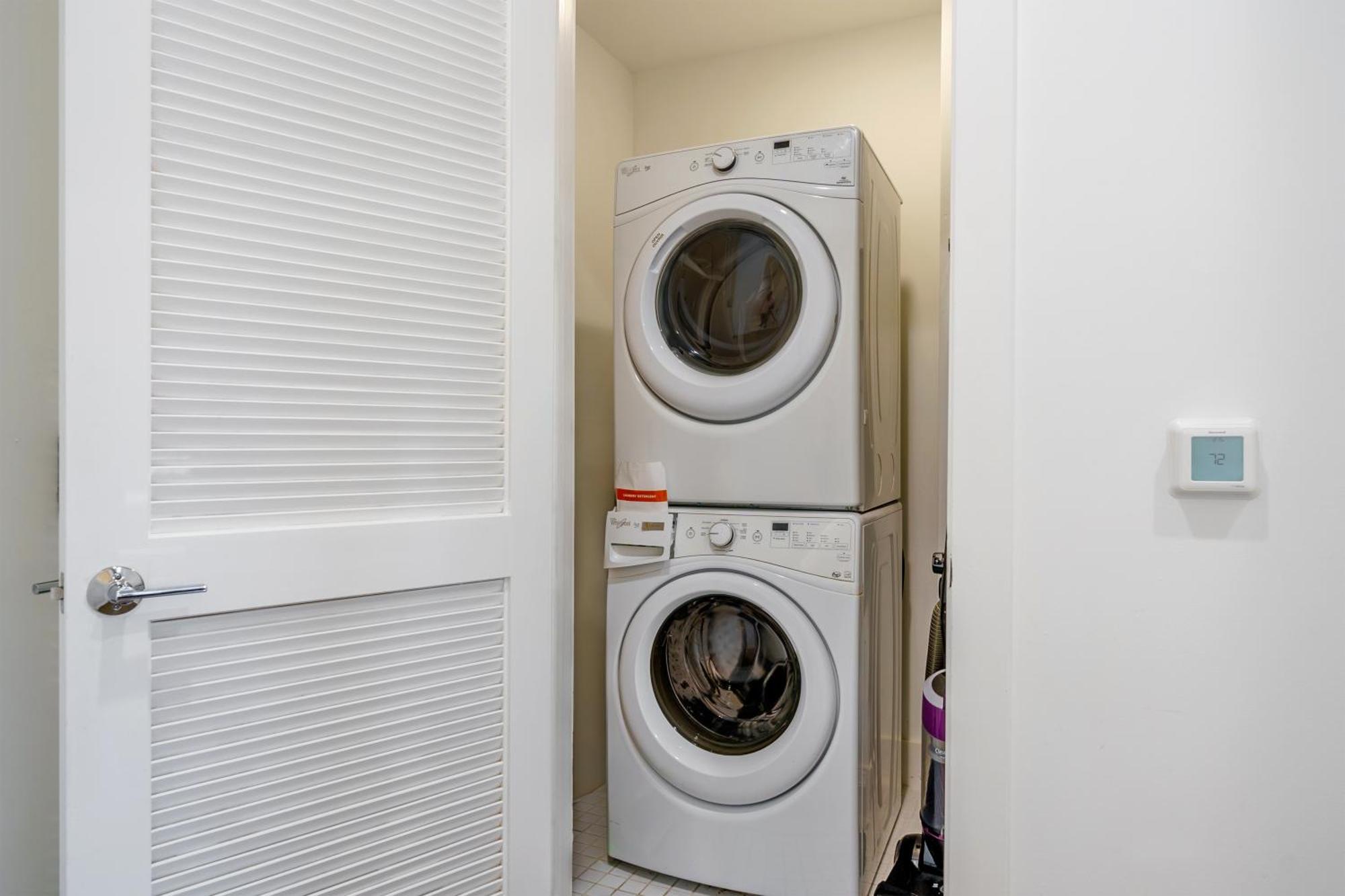 Dharma Home Suites Hoboken Esterno foto